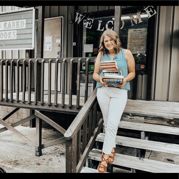 Meet your Posher, Lindsay - Picture 1 of 1